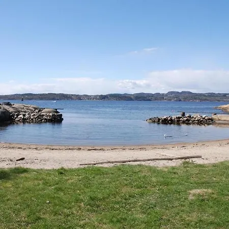 Stor Familiebolig Med Panoramautsikt * لارفيك