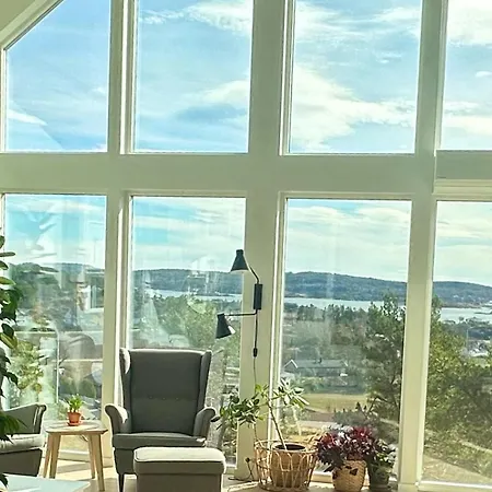 Stor Familiebolig Med Panoramautsikt