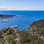 別荘 Stor Familiebolig Med Panoramautsikt ラルヴィク