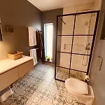 Stor Familiebolig Med Panoramautsikt 別荘 ラルヴィク